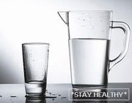 Не забывайте пить воду во время las dietas Нужно выпивать до 3х литров в сутки