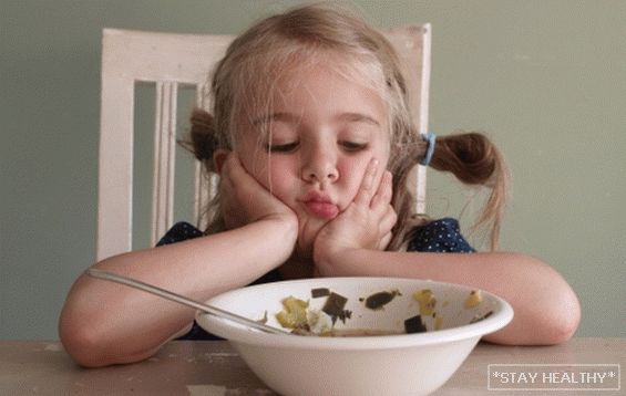 Cómo explicarle a un niño: por qué necesita comer papilla y sopa?