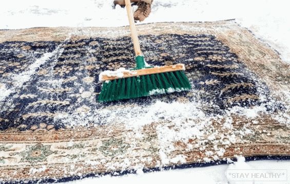 Método combinado de limpieza de alfombras en invierno.
