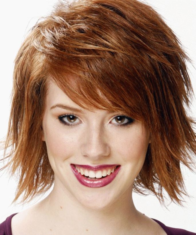 Peinado elegante con flequillo