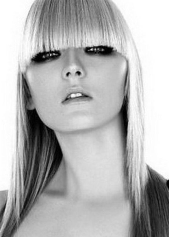 Pelo largo y corte de pelo corto