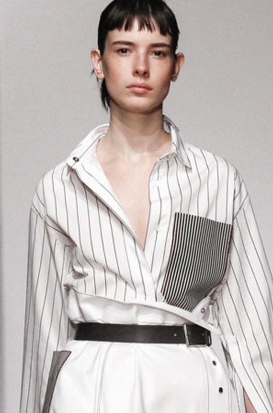 Explosión corta con un corte de pelo