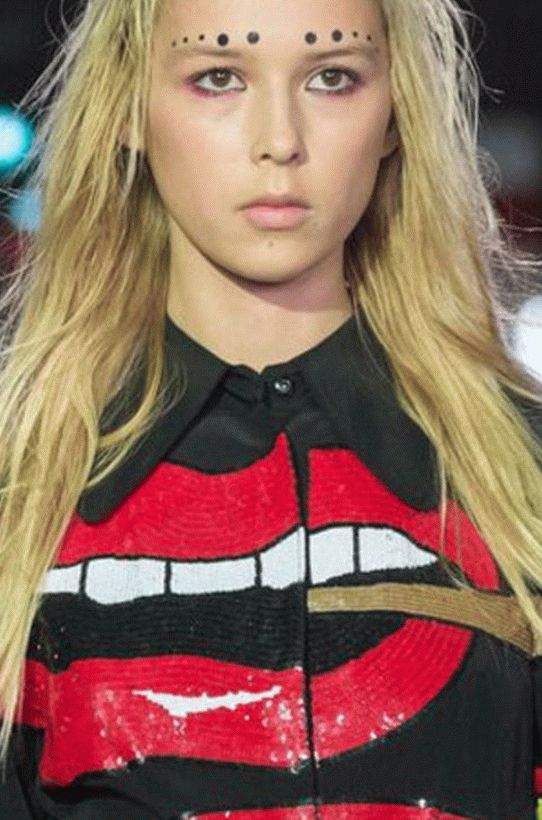 Pelo largo con flequillo ultracorto