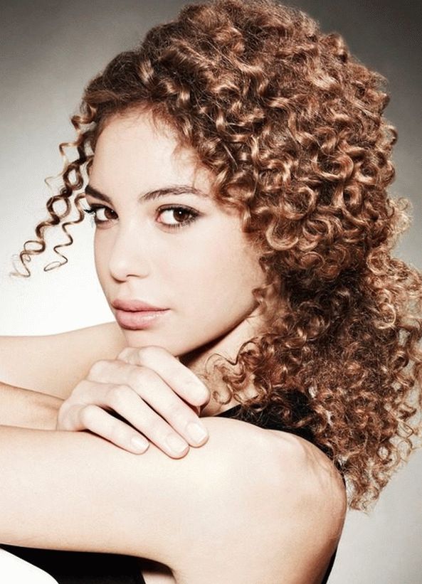 Peinados para cabello medio y rizado