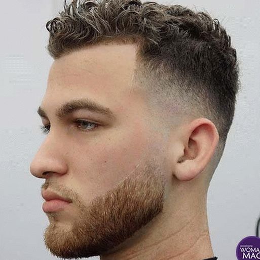 Peinado para hombres con sienes afeitados y una nuca debajo de la barba