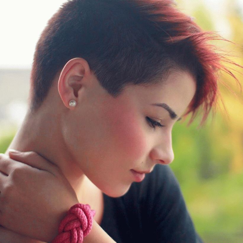 Peinados de mujeres con templos afeitados