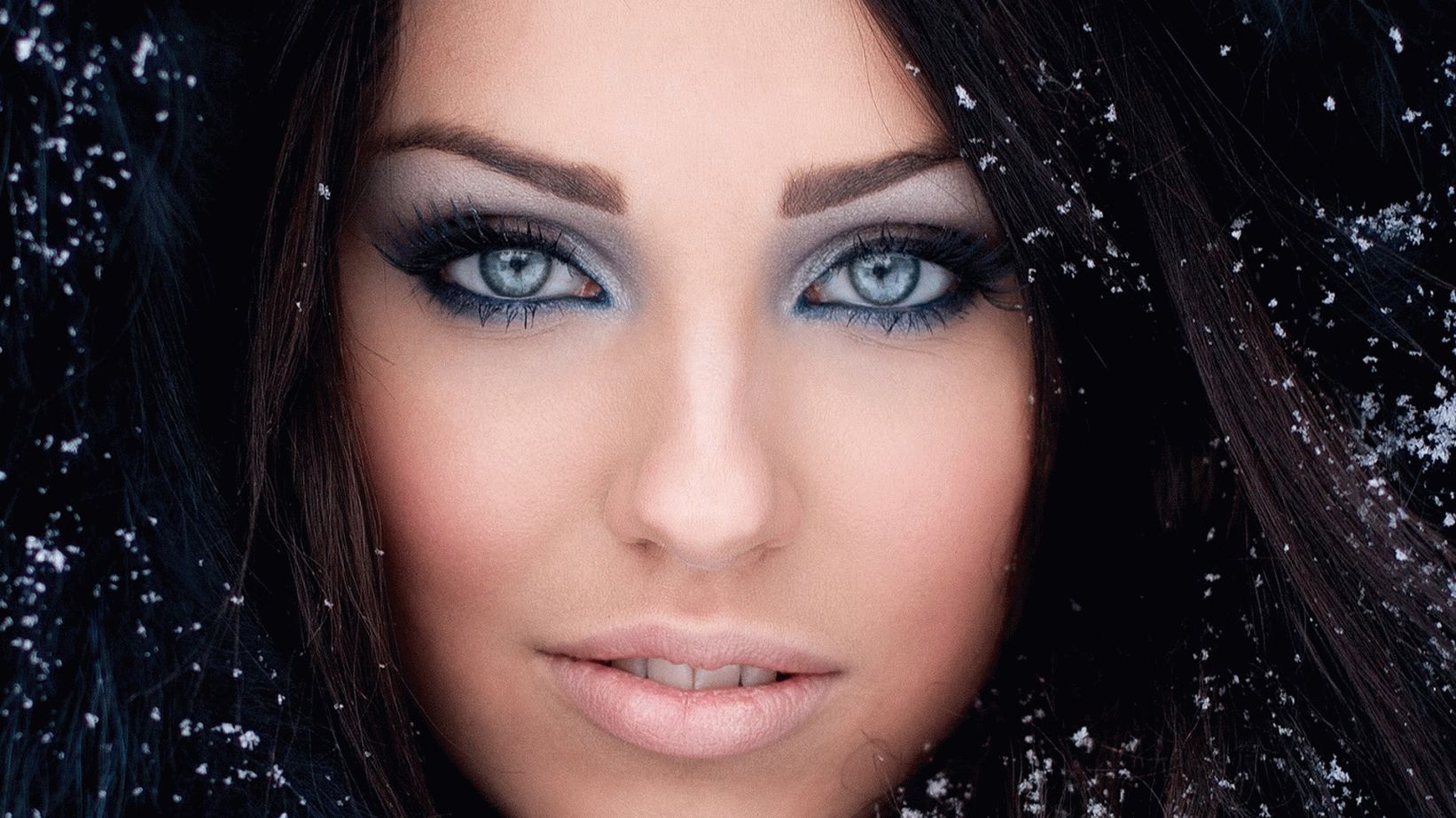 Maquillaje navideño 2018 para ojos azules