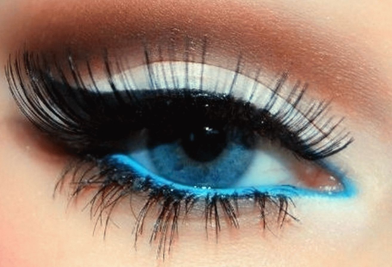Ojos azules: maquillaje para el nuevo año 2018
