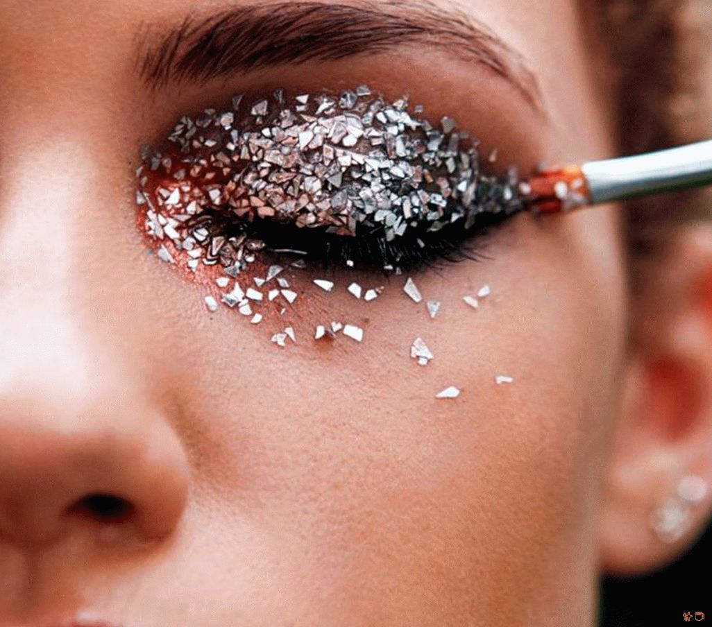 Trendy Christmas Makeup 2020 - nuevas ideas